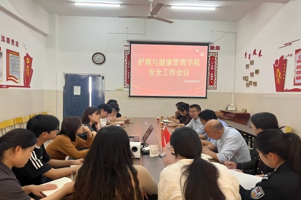 强化责任担当 确保校园安全 校领导深入一线开展安全稳定工作调研